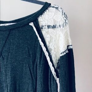 JOLT | Gray Tunic Long Sleeve shirt with Lace